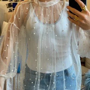 Pärl tröja - Häftig tröja med pärlor på