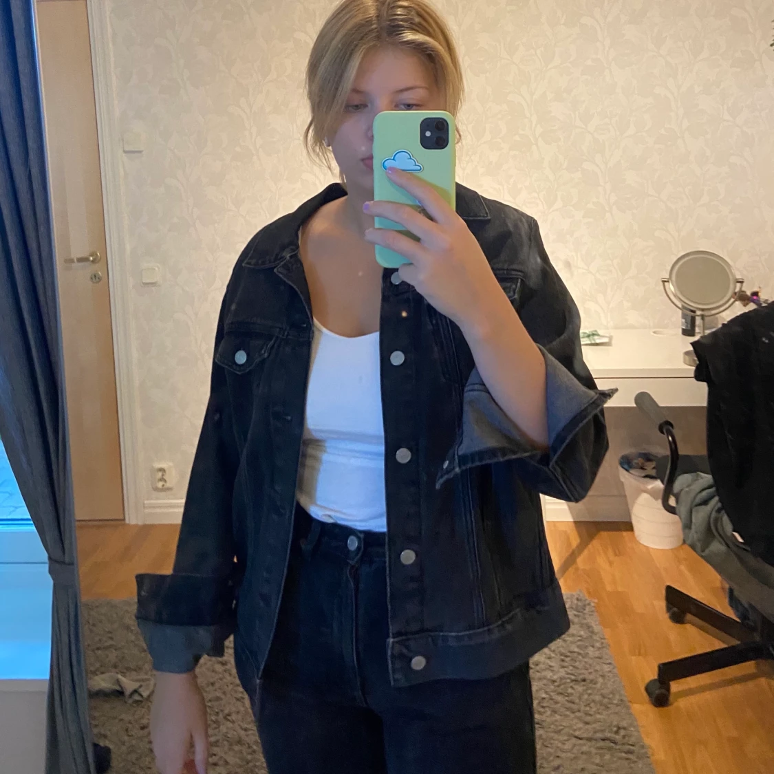 Svart jeansjacka  - 90