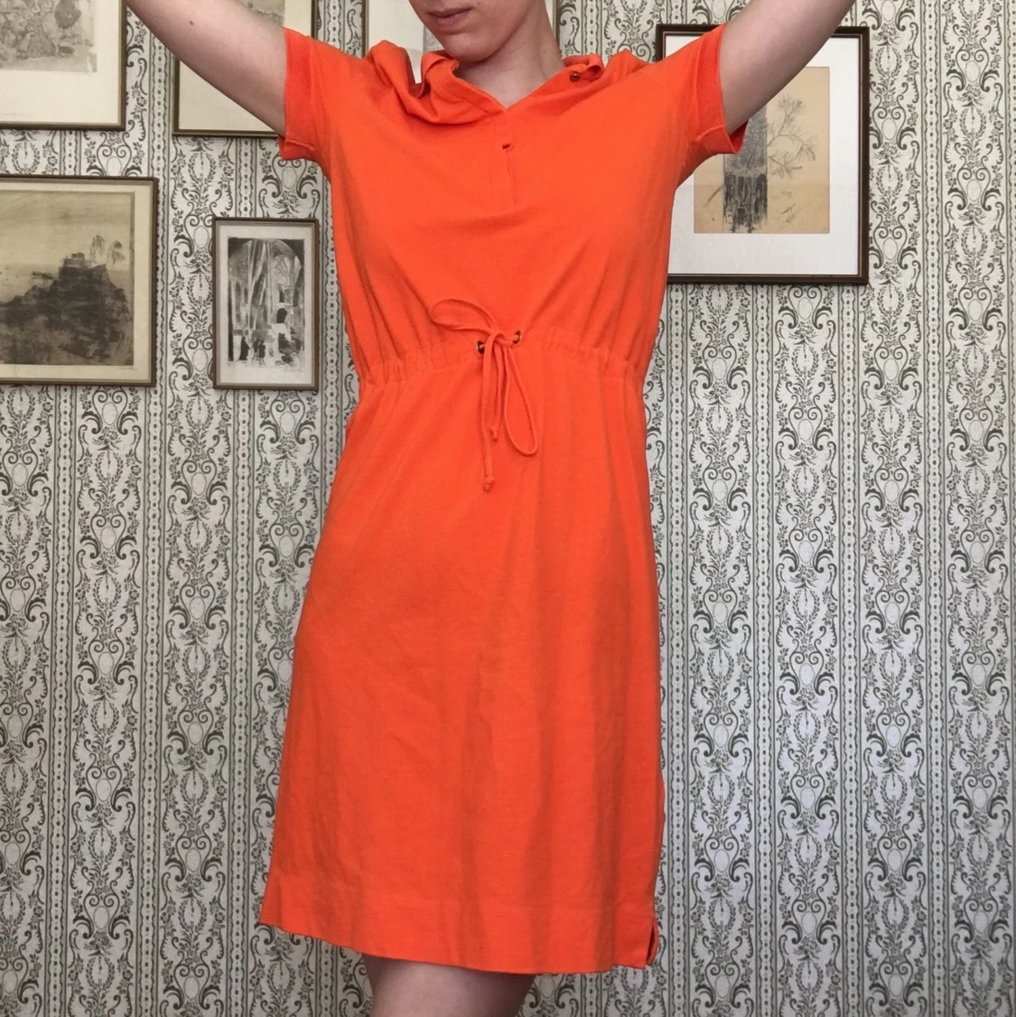 Orange piké-klänning - 90