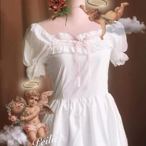 Vit klänning med puffärm - Världens sötaste klänning!! Knappt använd