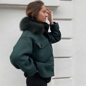 Meotine charlie jacka💚🧚🏼 - Nu säljer jag min super fina meotine jacka då den inte  kommer till användning❣️ Köptes förra vintern och använt få gånger så det finns inga synliga defekter. Så snygg och skön, ÄLSKAR hur den sitter på. Passar många storlekar och sitter snyggt på alla. 💚                                                                          (Lånade bilder)