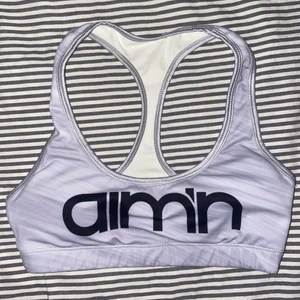 Aimn  - Sport bh från aimn i storlek xs. Aldrig använd 