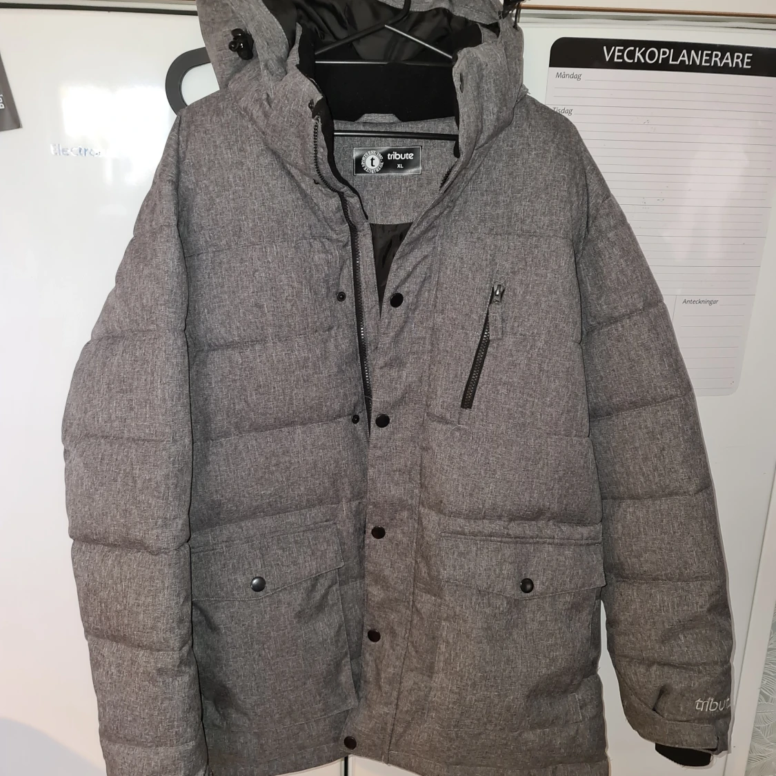 NY! Jättefin, grå,vinterjacka  - 90