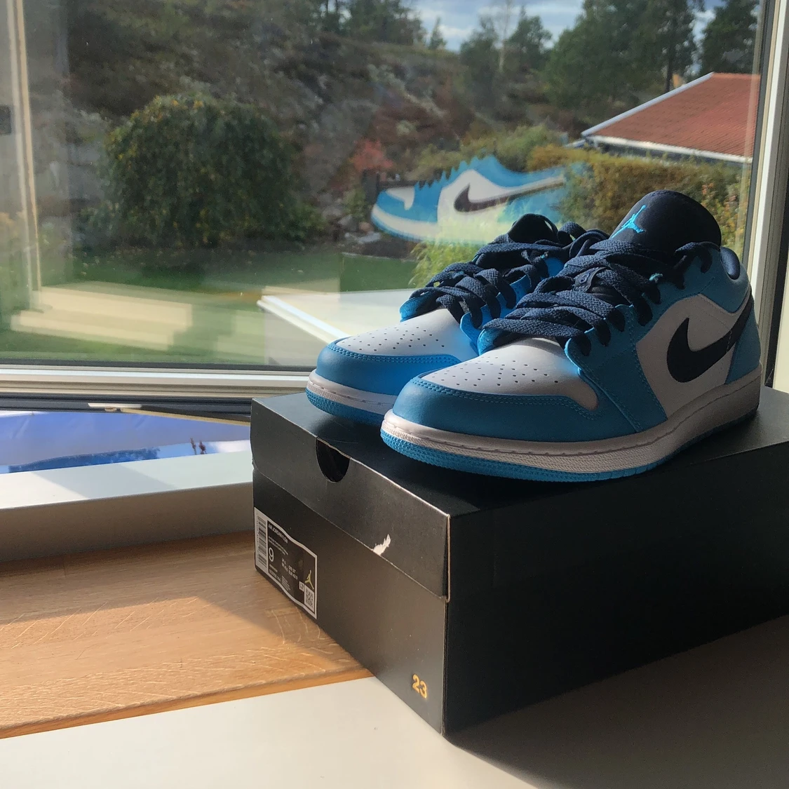 Jordan 1 Low Powder Blue Obsidion  - 90