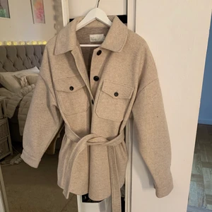 Jacka/kappa - Köpt från nelly, använd två gånger