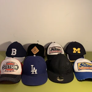 Kepsar - Säljer kepsar av olika priser. Skriv till mig privat för mer bilder. Köparen står för frakten💕