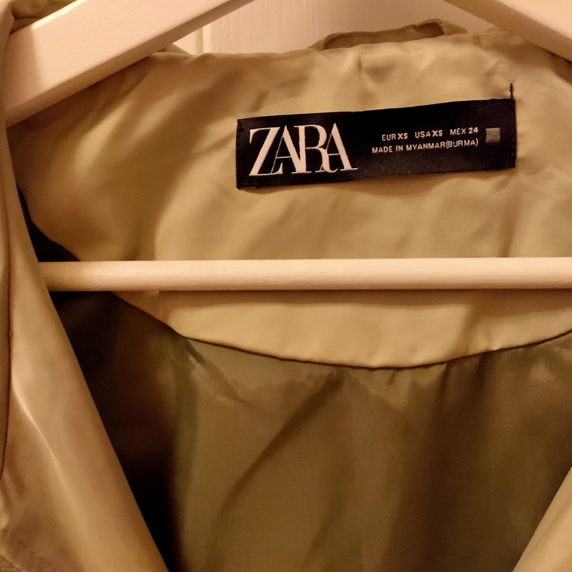 Zara green raincoat XS - 90