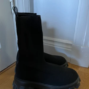 Boots Bianca x Nelly - Superfina boots i storlek 38 från Bianca Ingrossos kollektion med Nelly förra hösten. Använda fåtal gånger därav i väldigt bra skick! 