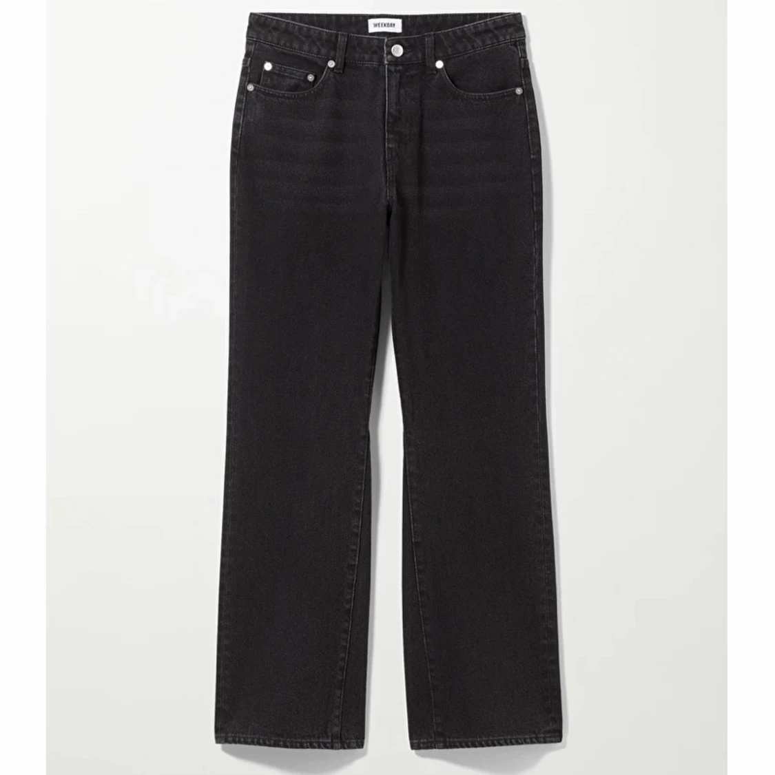 Mid Rise weekday jeans