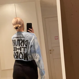 Fin tröja - Fin tröja som jag blekt själv! 