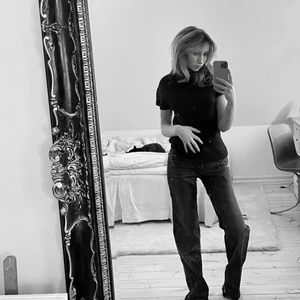 Zara jeans - Populära mörkgrå Zara jeans