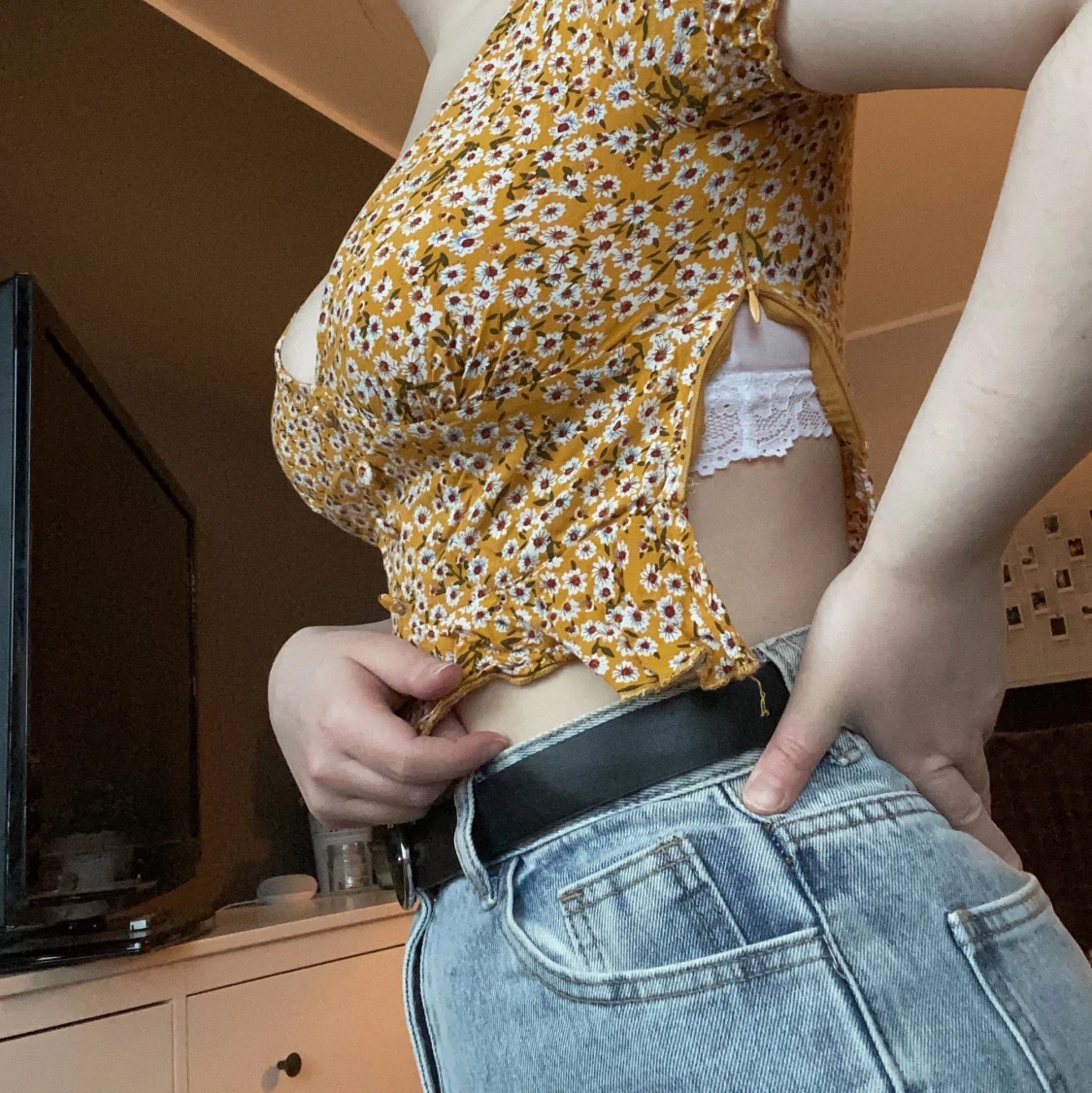 Gul blomning blus  - 90