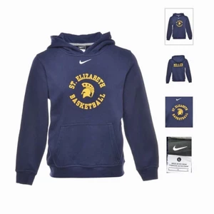 Nike hoodie - Säljer denna jätte mysiga Nike hoodie, endast använd en gång så i nyskick! Strl L men är mer en Xs/S 💕