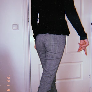 Rutiga tights  - Super trendiga tights. Älskar dem men tyvärr har de blivit för små. Storlek XS. 