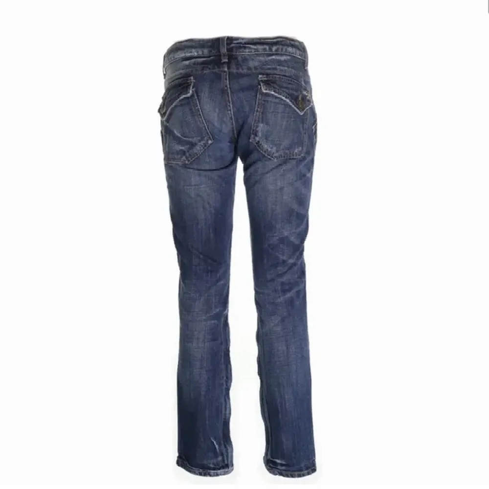  Skit snygga Liu jo jeans. Säljer på grund av att dom är för stora på mig. Nypris: 999kr. Jeans & Byxor.