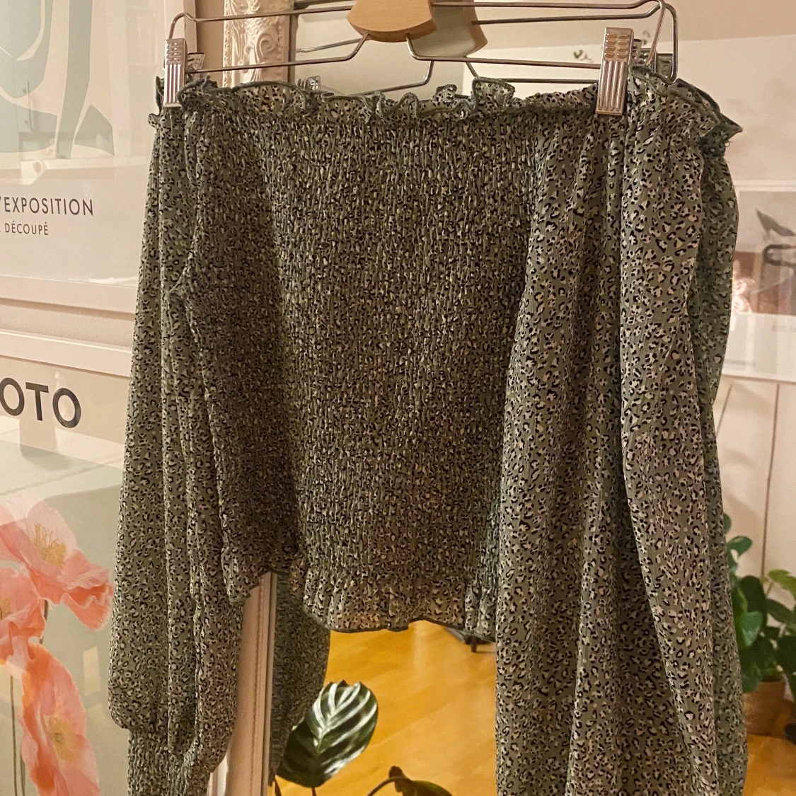 Grön Off-shoulder topp