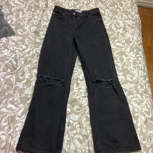 Bershka EUR 36 - Köpt föra sommaren, ser ut som nya.