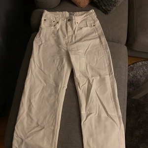 LANE jeans - Jeans från 157 deras ”LANE”  strl. M, oanvända, dom är highwaist