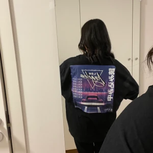 Svart tröja, Asos  - Oanvänd ny tröja! Oversized