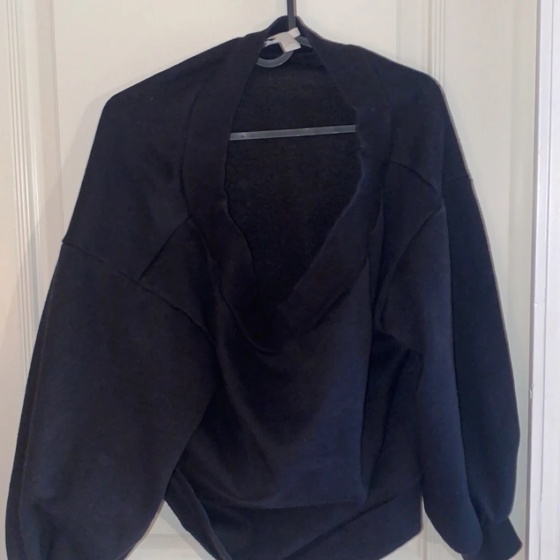 Axellös långärmad tröja - 90