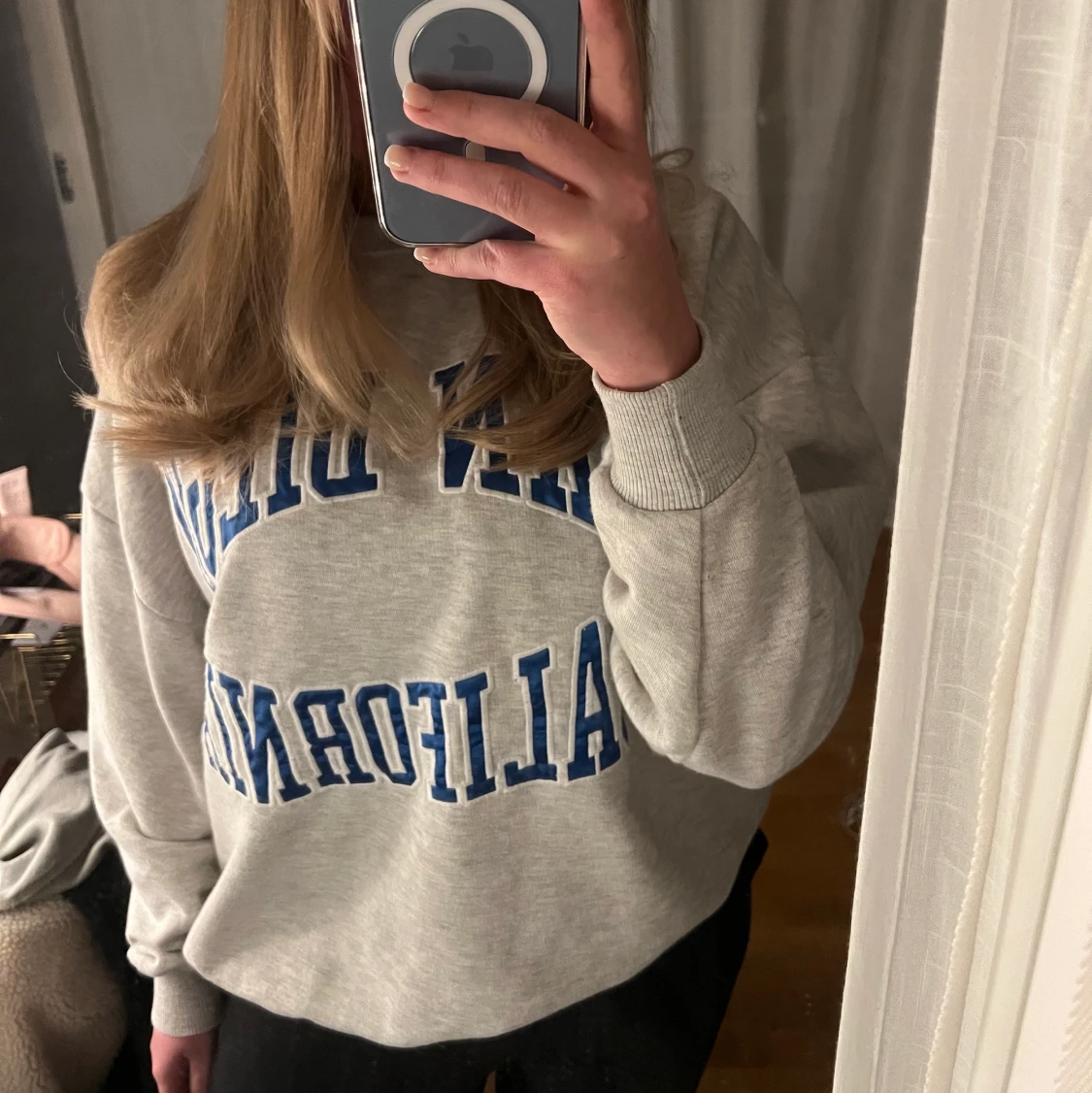 Sweatshirt 🤟🏽❤️‍🔥😎 - 90