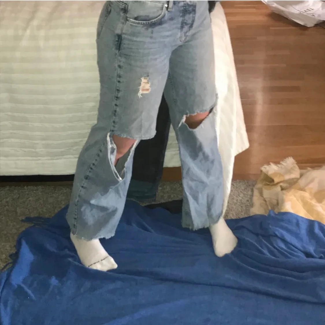 Ripped jeans never denim