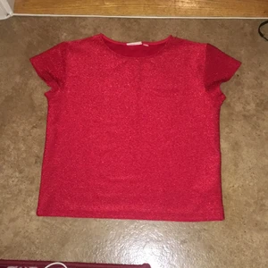 T-shirt  - Använd i gott skick betalning sker via swish 