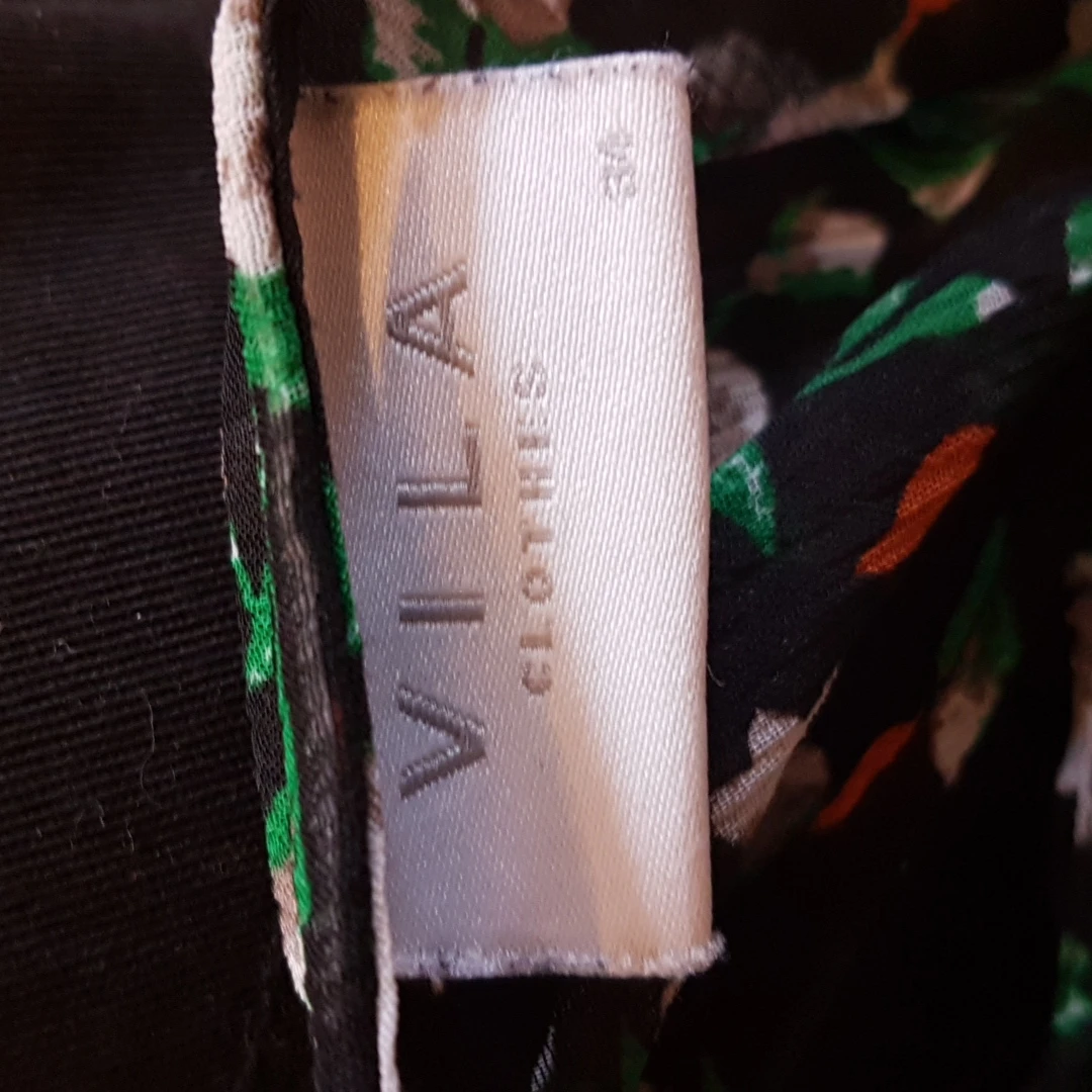 Flowery and flowy green dress - 91