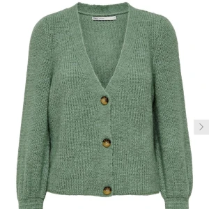 Vår kofta✨✨ - Alldrig andvänd!!! Nypris runt 400kr!🤎🤎