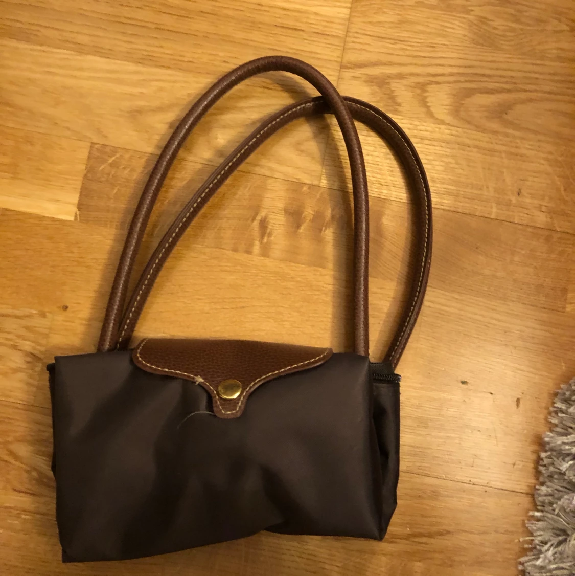 Brun handväska - 90