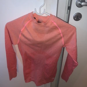 Gymshark tröja - Persikofärgad Gymshark tröja