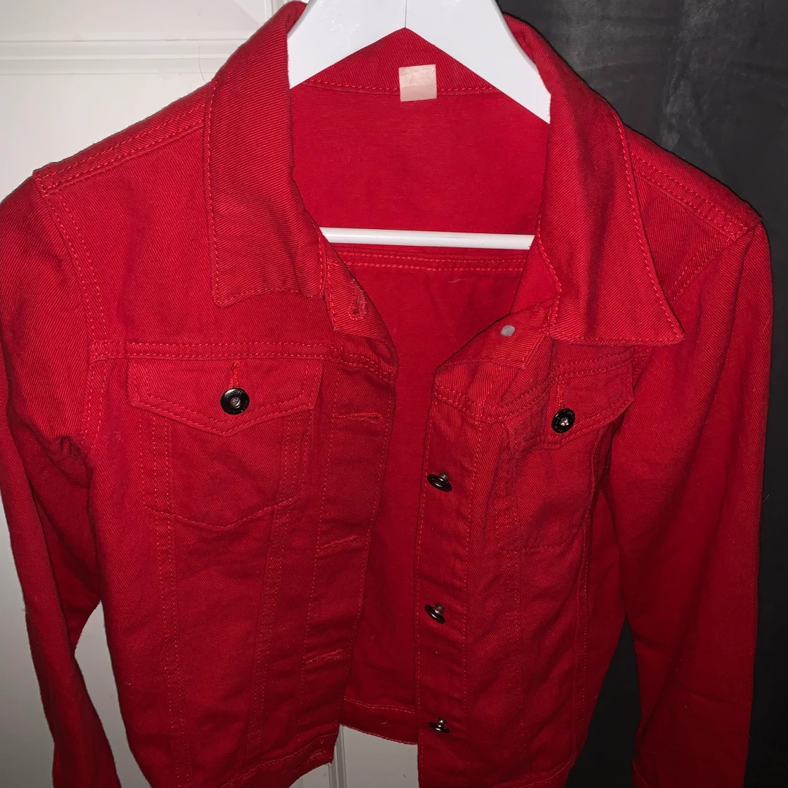 Röd Jeans Jacka, Dam i stl S - 91