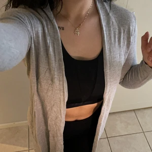 Fin kofta - Säljer en fin kofta, storleken är avklippta men skulle gissa på s-xs.