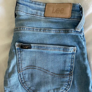 Lee jeans - Jeans från Lee i modellen scarlett stl W25 L33. Köpare står för frakt. 
