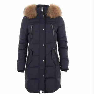 Rock and blue vinterjacka dam - Storlek 36, använd i ungefär 1år men kemtvättad och inte använd sen dess, inte samma päls men min päls är äkta, köpt för 4000