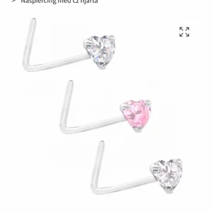 Piercing hjärta - Piercing för näsan format som ett hjärta<3 Säljer även en piercing formad som en fjäril så kolla in den!