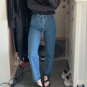 Levis ribcage w26 l29 - Nya levis ribcage storlek w26 och l29, använda en gång! Skynda och fynda! Otrolig denimmodell! 