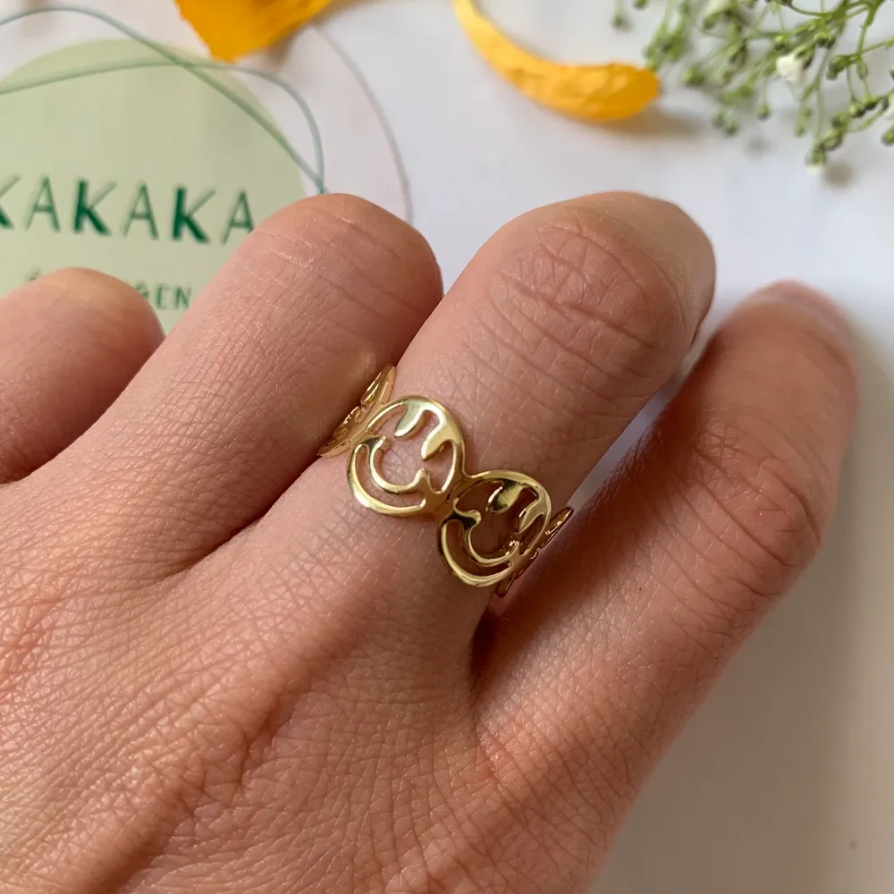 Smiley face ring i nyskick, oanvända, 65kr inklusive frakt ❤️. Accessoarer.