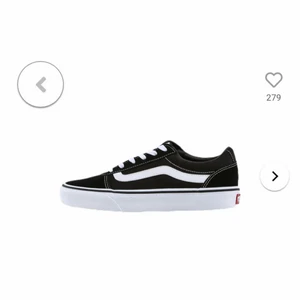 Vans - Säljer mina vans dom är i stl 39/40. Nästan aldrig använt dom så dom är i ny skick🥰