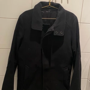 Tiger of Sweden rock - Svart Tiger of Sweden rock i fint skick. Storlek small men passar även medium.