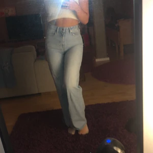 Vida Jeans  - Vida och låånga jeans från Lager 157. Nästan aldrig använda och säljer pga har för många par jeans:) Strl XS men är långa och passar mig som vanligtvis är en strl 38.