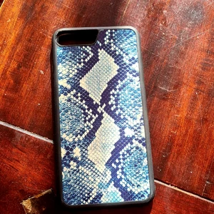 Iphone 7plus - Hej detta är ett iPhone 7plus skal bara använt det 5 gånger 😊är i nytt skick