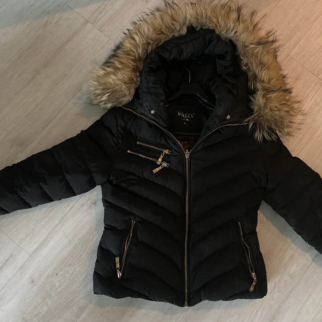 Hollies jacka chatel  - 90