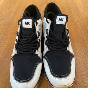 Sneakers Michael Kors stl 8,5 motsvarande ca 39,5