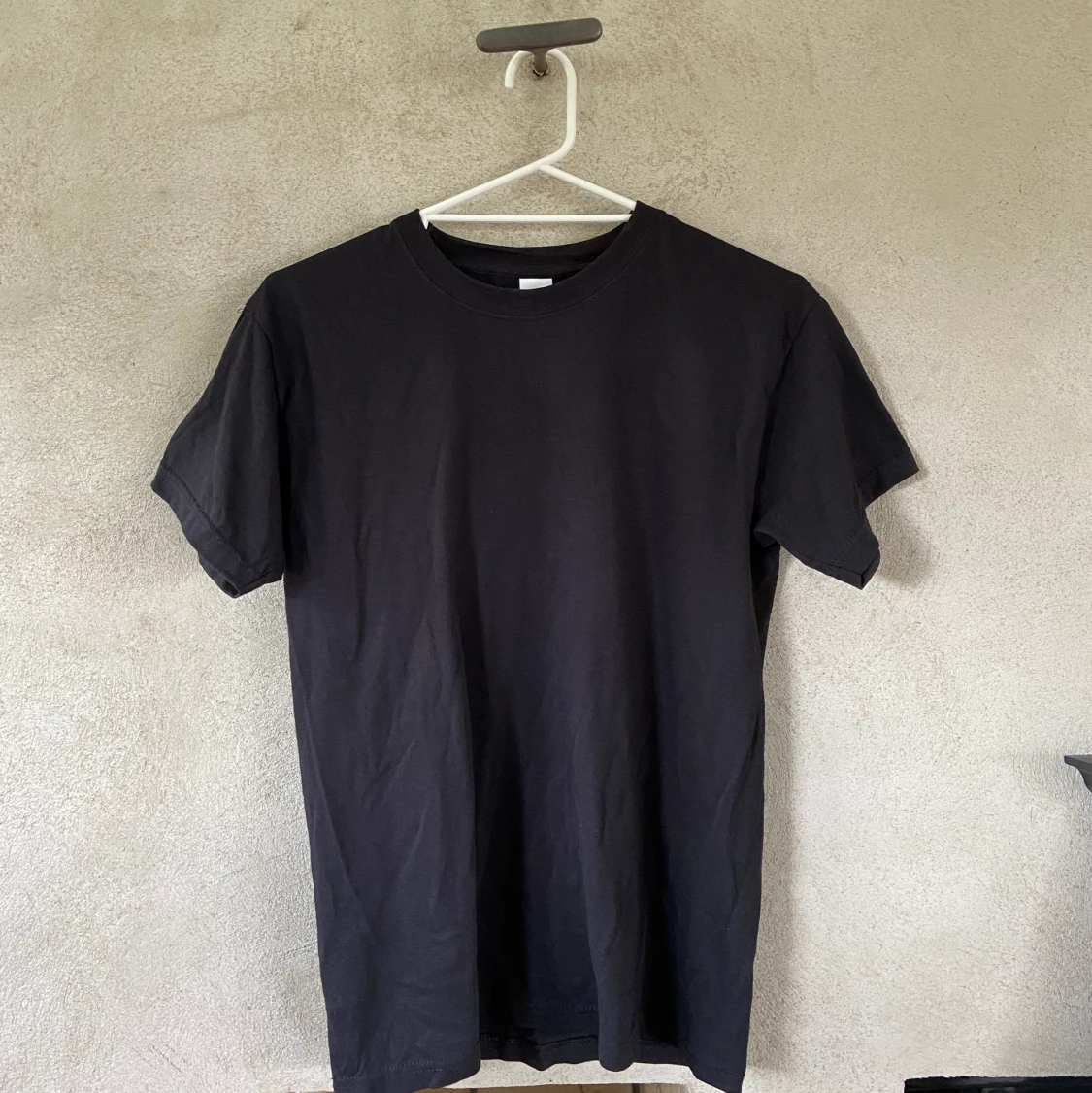 Svart t-shirt - 90