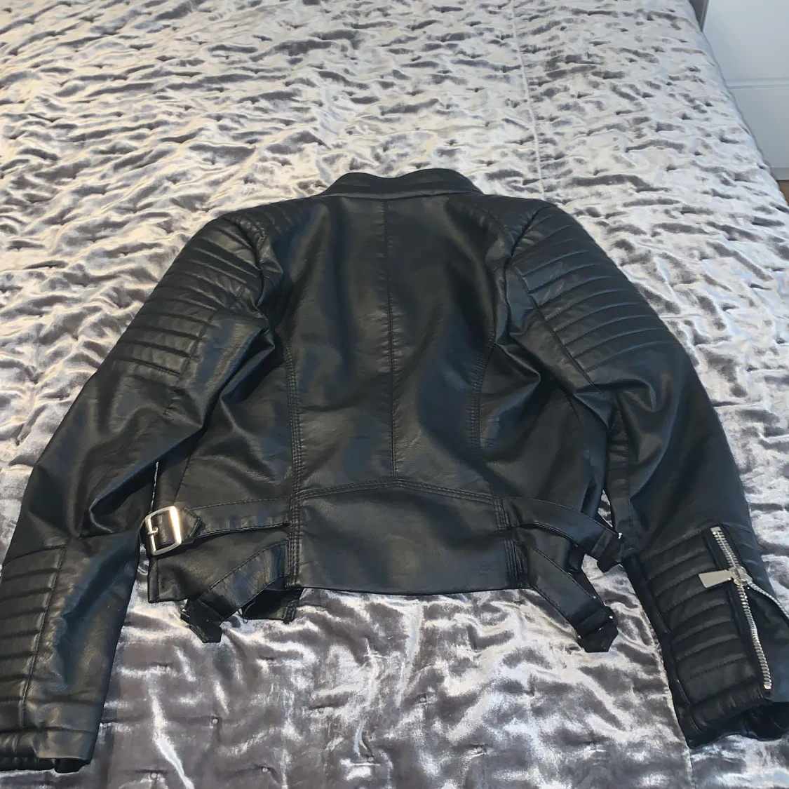 Skin jacka storlek 42 - 91