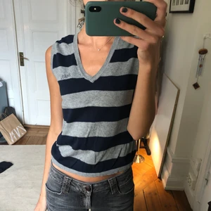 Väst! - Väst från Svea! Köpt från Kurt&Corall på plick. Aldrig använd av mig.