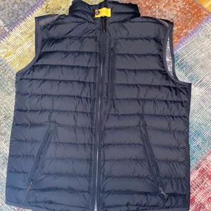 Parajumper Väst - Parajumper väst knappt använd, storlek Large