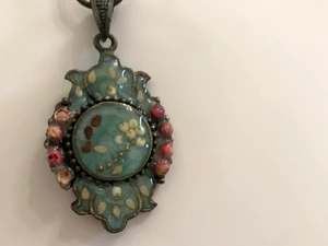 Vintage halsband  - Vintage grön halsband i fin skick! Kan fraktas 15kr