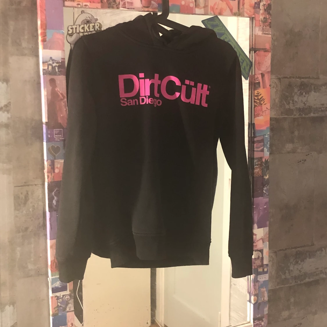 Dirtcult hoodie rosa  - 91